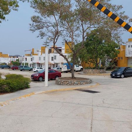 הוילה Santa María Huatulco Relajacion Cercas Del Aeropuerto מראה חיצוני תמונה